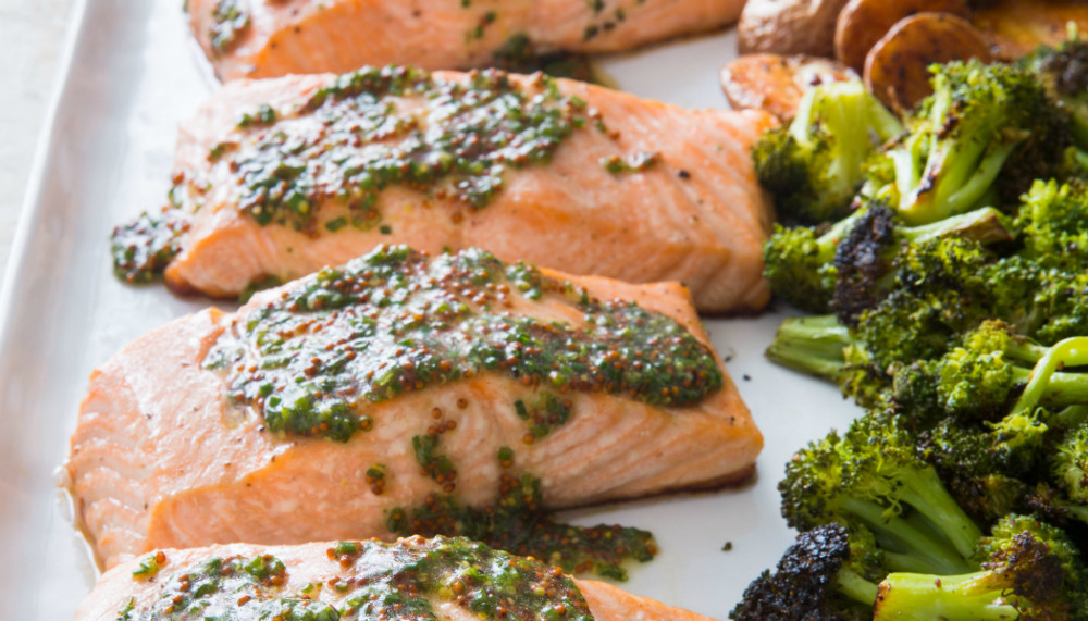 Receta de salmón con brócoli al horno